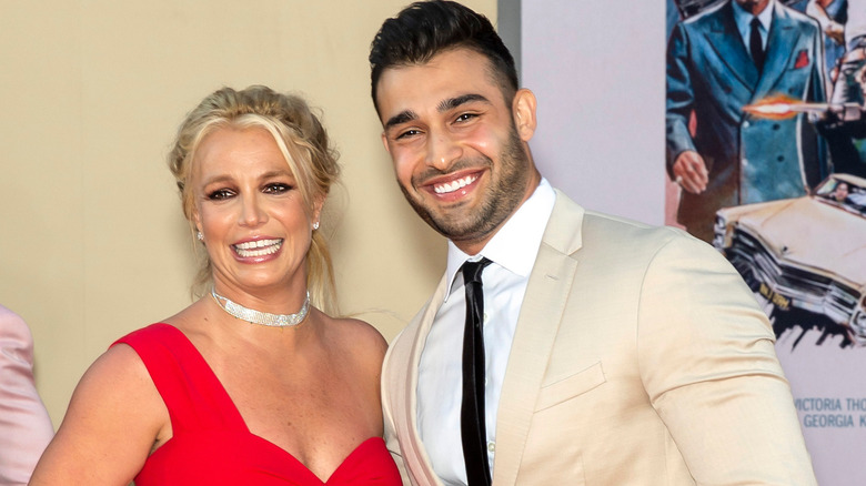 Britney Spears et Sam Asghari souriants