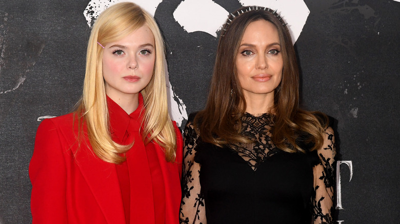 Elle Fanning et Angelina Jolie sur le tapis rouge