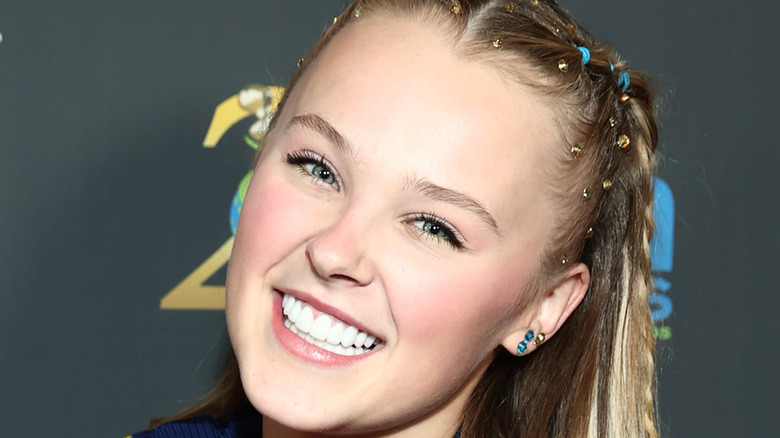 JoJo Siwa souriant