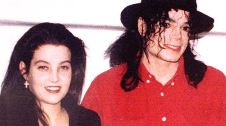 Lisa Marie Presley et Michael Jackson en 1994