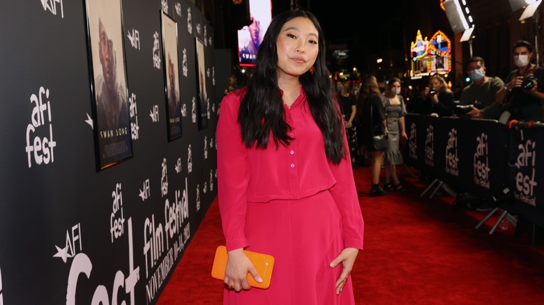 Awkwafina souriant