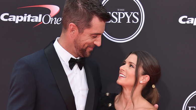 Aaron Rodgers, Danica Patrick à l'événement