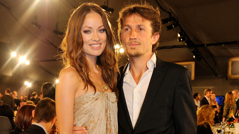 Olivia Wilde et Tao Ruspoli sourient