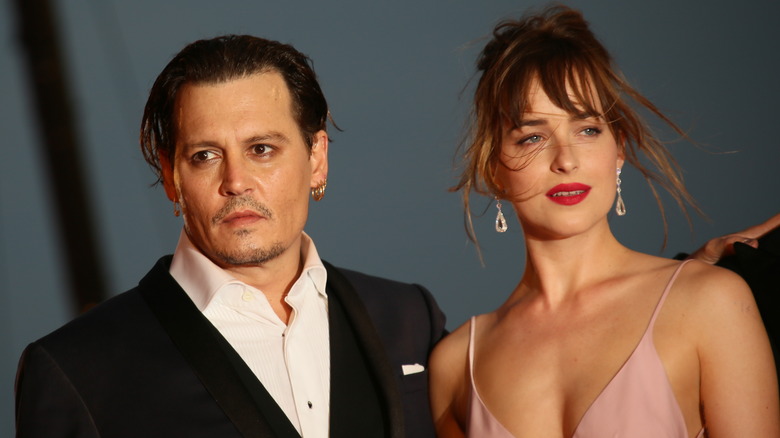 Johnny Depp et Dakota Johnson posent ensemble