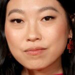 À l’intérieur de la perte tragique d’Awkwafina à l’âge de 4 ans