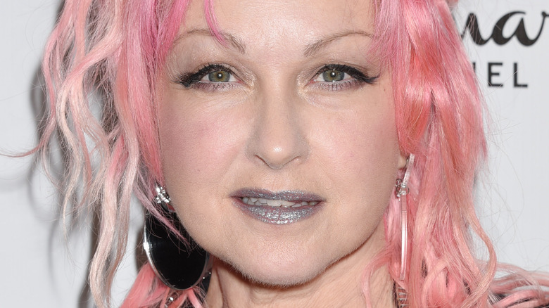 Cyndi Lauper partage une perte déchirante dans sa famille