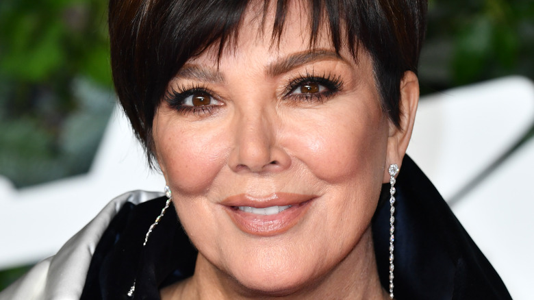 Kris Jenner souriant