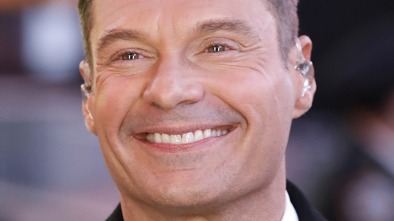 Ryan Seacrest vient de faire un grand pas avec sa petite amie Aubrey Paige