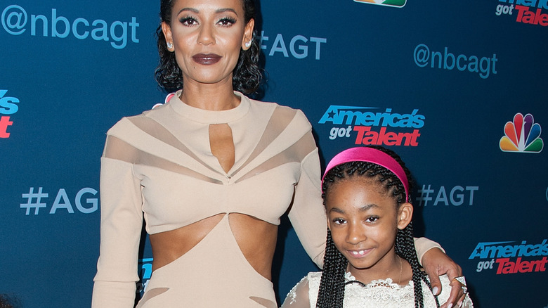 Mel B pose avec sa fille Angel