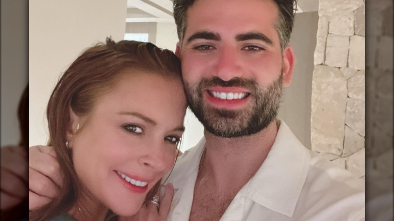 Lindsay Lohan et Bader Shammas dans leur article de mariage