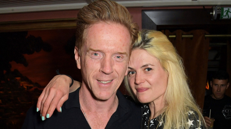 Damian Lewis et Alison Mosshart posent