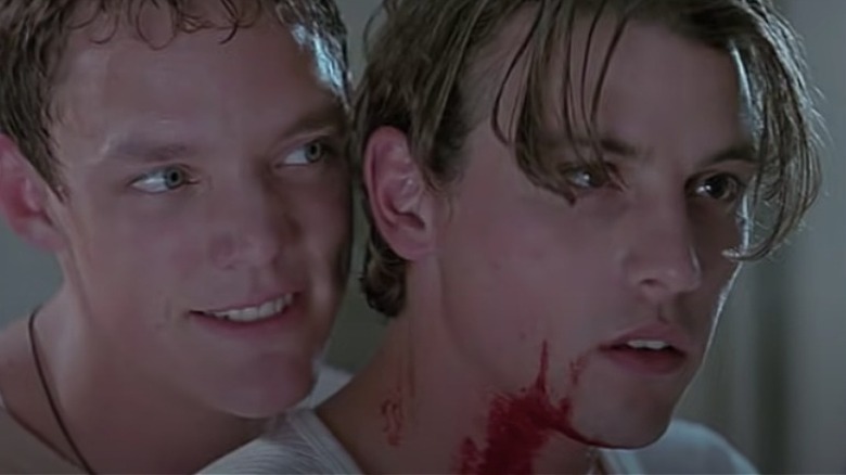 Les acteurs Matthew Lillard et Skeet Ulrich dans "Scream".