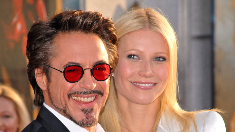 Gwyneth Paltrow et Robert Downey Jr souriant