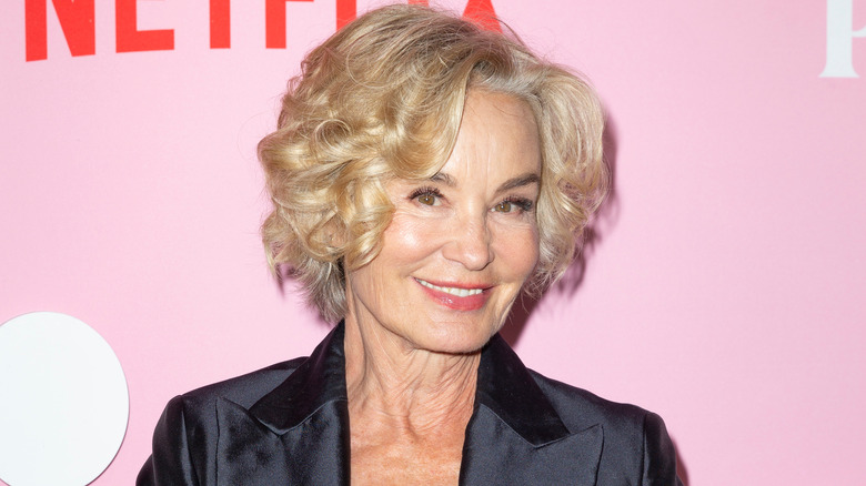 Jessica Lange assiste à la première de Netflix The Politician au DGA Theatre