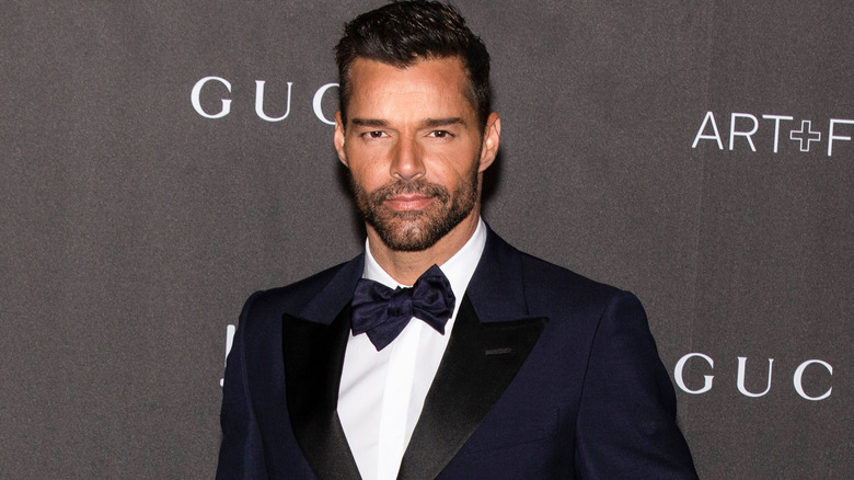 Ricky Martin en smoking