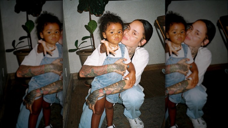 Kehlani embrasse Adeya