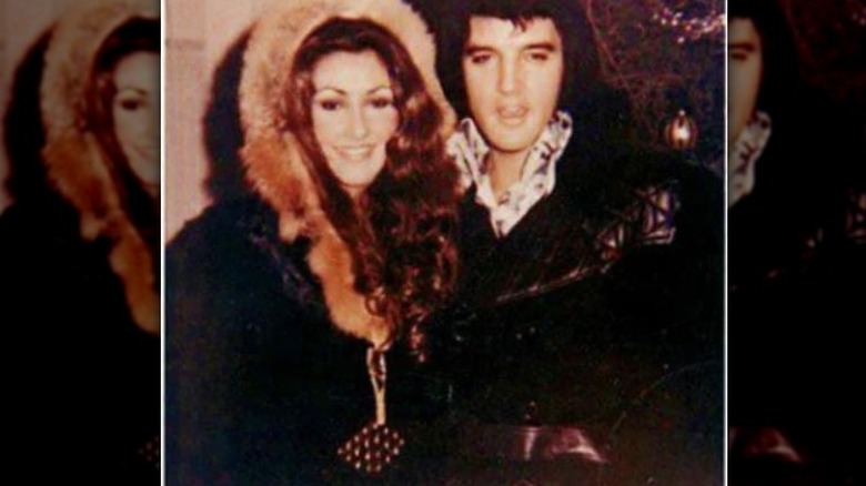 Linda et Elvis ensemble en décembre