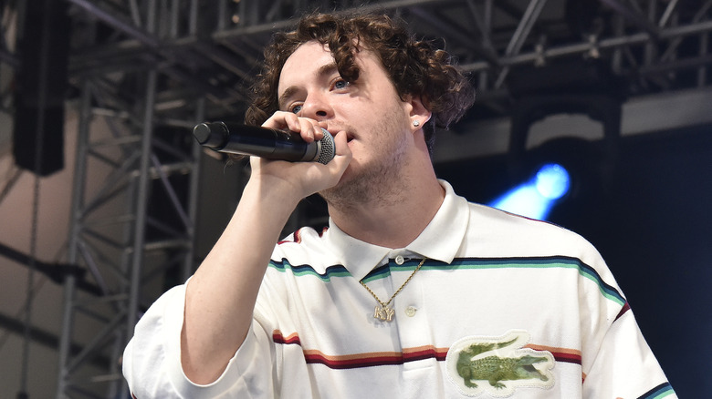 Jack Harlow se produisant au début de sa carrière