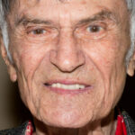 La mort tragique de la star de la troupe F Larry Storch