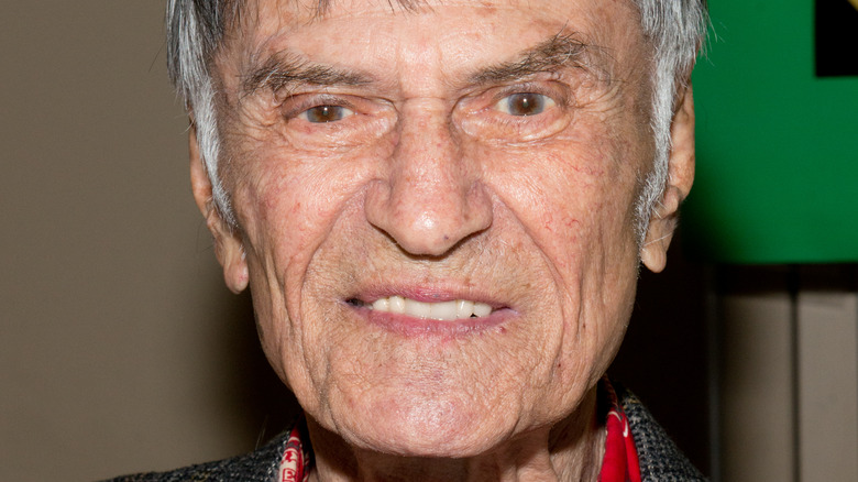 La mort tragique de la star de la troupe F Larry Storch