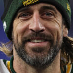 Le nouveau look du camp d’entraînement d’Aaron Rodgers fait dire à tout le monde la même chose