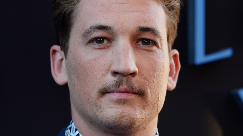 Les cicatrices faciales de Miles Teller entièrement expliquées