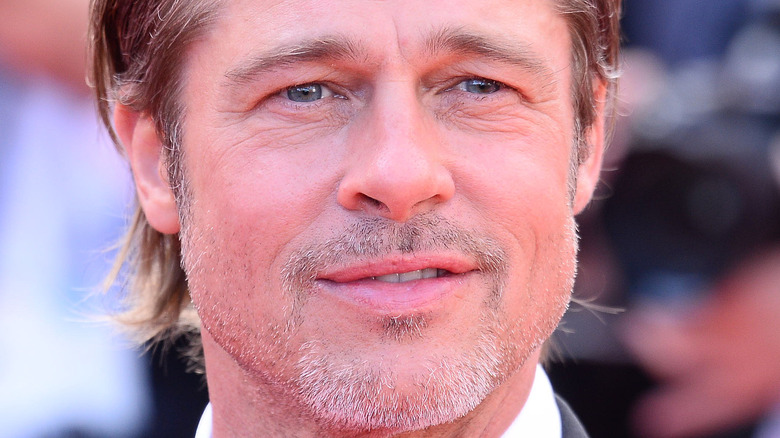 Les fans ne peuvent pas oublier la dernière déclaration de mode majeure de Brad Pitt