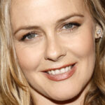 L’habitude parentale d’Alicia Silverstone ne manquera pas de faire sourciller