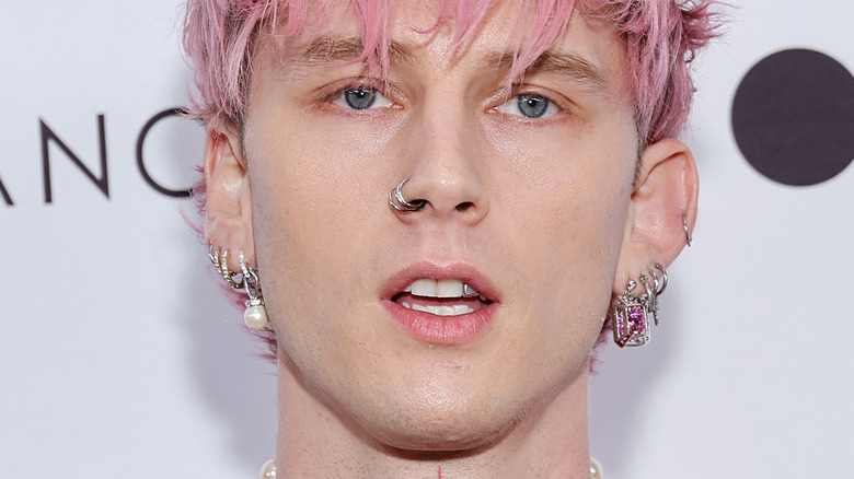 Pourquoi Machine Gun Kelly et G-Eazy avaient du boeuf sur Halsey