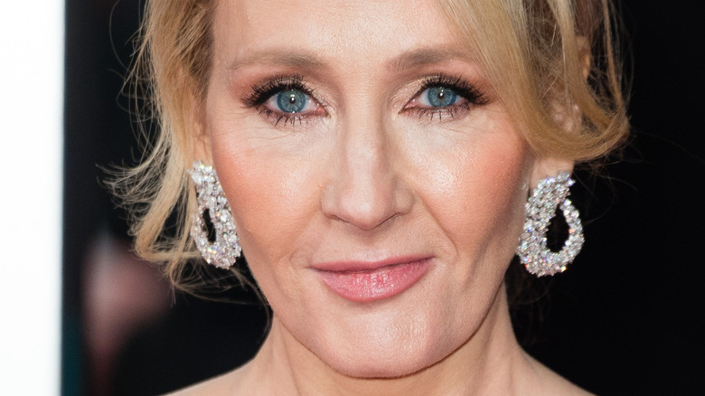 Qu’est-il arrivé à JK Rowling depuis qu’elle a été annulée