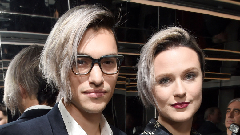 Evan Rachel Wood et Zach Villa arborant des coiffures similaires