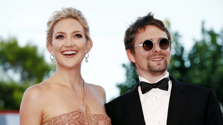 L'actrice Kate Hudson et le chanteur Matt Bellamy, posant