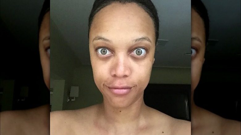 Tyra Banks sans maquillage, selfie