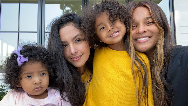 Ciara et Vanessa Bryant, ainsi que les enfants de Bryant