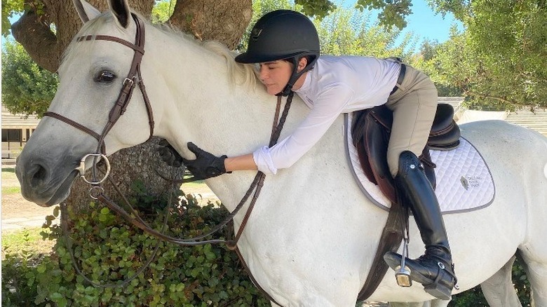 Selma Blair à cheval