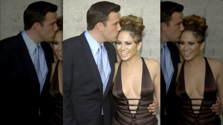 Ben Affleck embrasse Jennifer Lopez