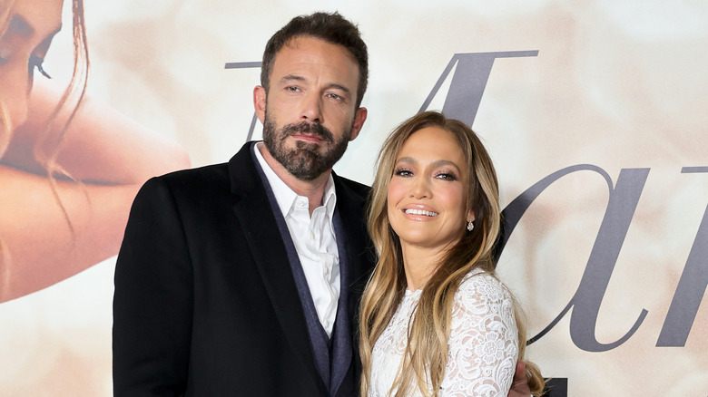 Ben Affleck, Jennifer Lopez posant