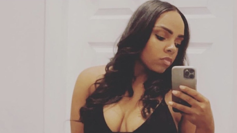 Shayanna Jenkins-Hernandez dans un selfie