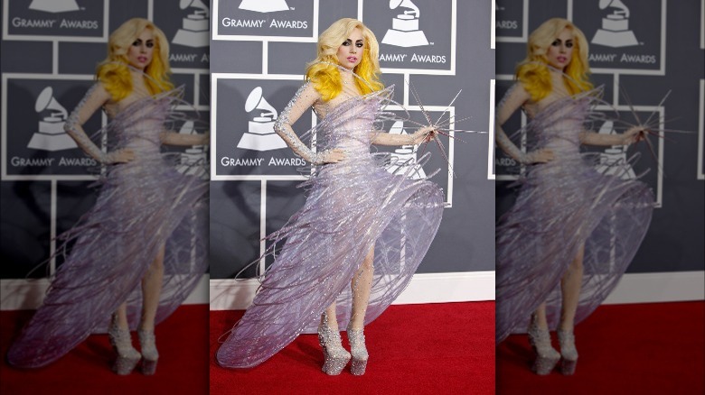 Lady Gaga en chaussures à plateforme