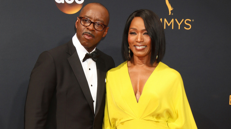 Courtney B. Vance et Angela Bassett sur le tapis rouge des Emmys