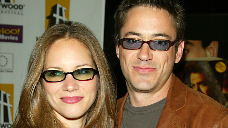 Susan Downey posant avec Robert Downey Jr.