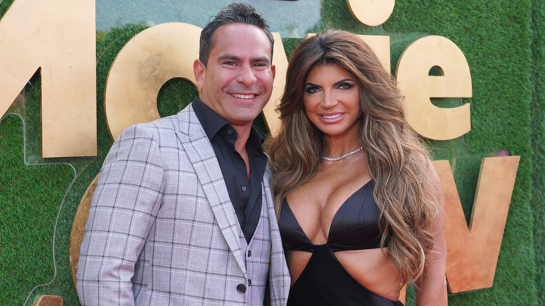 Louie Ruelas et Teresa Giudice posant ensemble