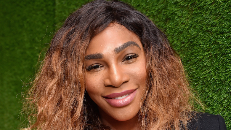 Serena Williams incline la tête