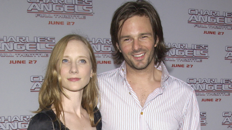 Anne Heche et Coleman Laffoon lors d'une première