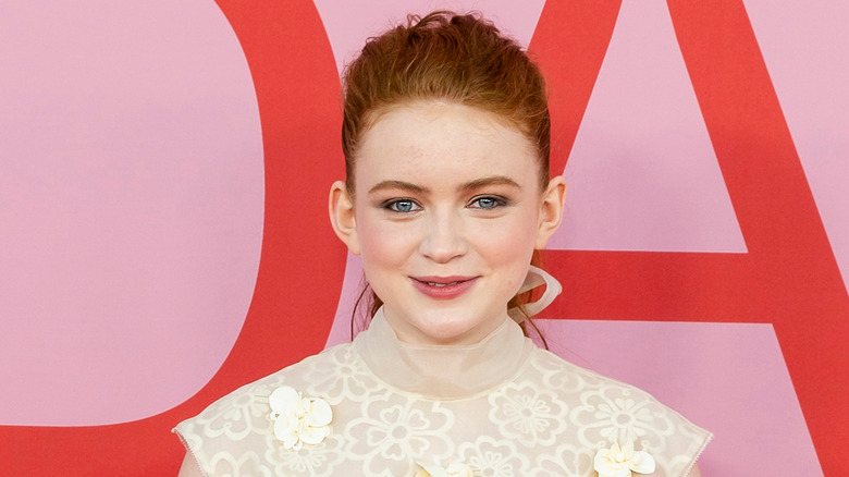 Sadie Sink sur le tapis rouge