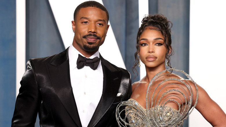 Michael B. Jordan et Lori Harvey posant ensemble