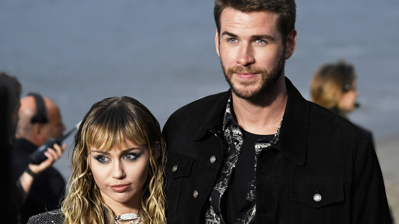 Miley Cyrus et Liam Hemsworth posent en 2019