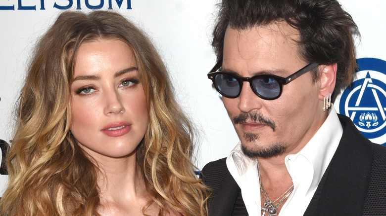 mber Heard et Johnny Depp assistent à un gala en 2016