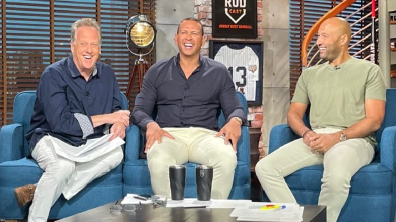 Michael Kay, Alex Rodriguez et Derek Jeter souriant