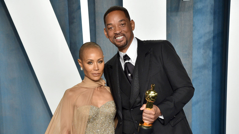 Will Smith et Jada Pinkett Smith sourient ensemble